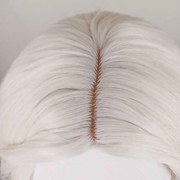 White Wavy Long Wig - Picture 6 of 12